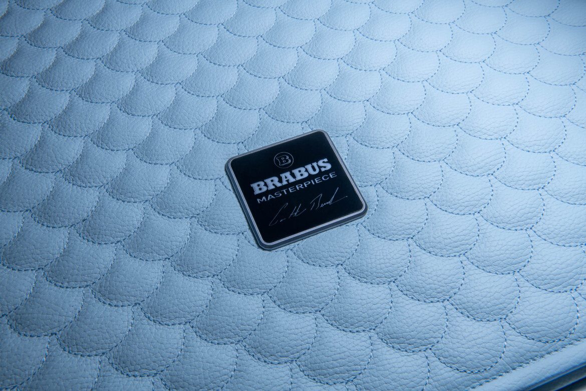 BRABUS 700 BLUE SKY Studio klein (18)-1170x780