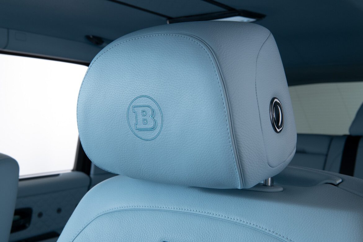 BRABUS 700 BLUE SKY Studio klein (25)-1170x780