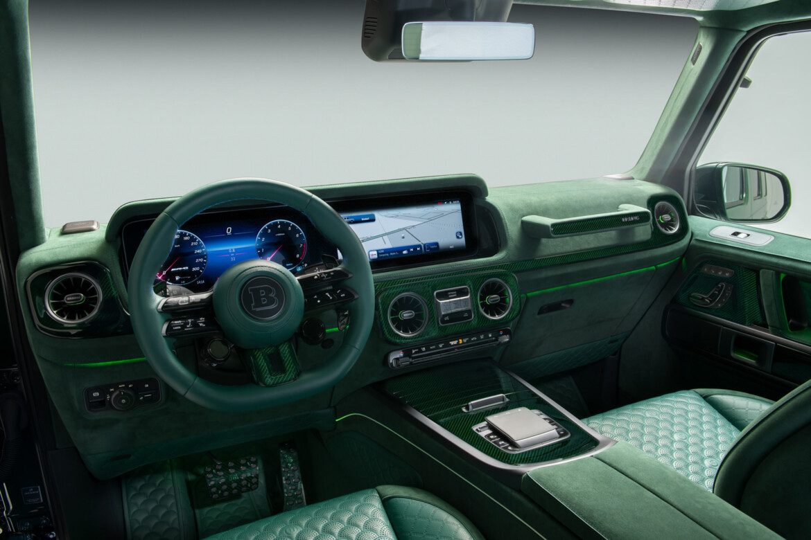 BRABUS 900 Mean Green On Location klein (18)-1170x780